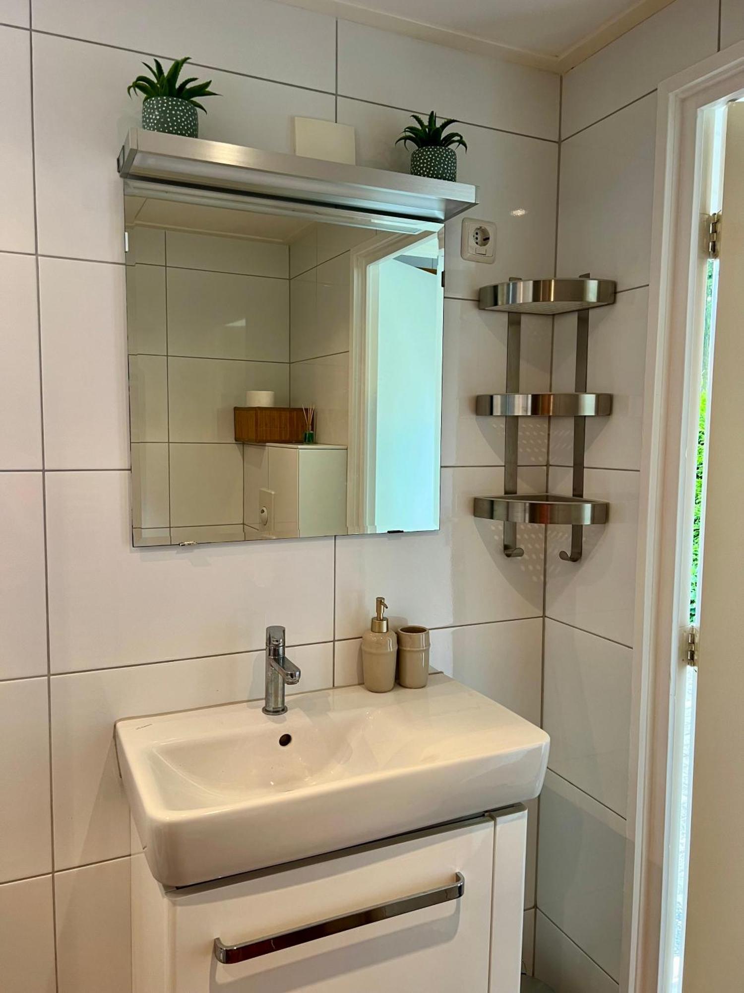 Luxe Boshuisje Met Prive Wellness & Jacuzzi Op De Veluwe エルメロ エクステリア 写真